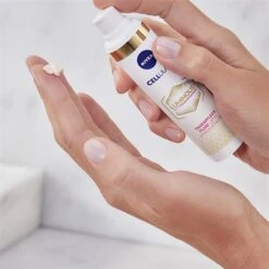 Day Care Soin De Jour Cellular Luminous630 SPF 50 Anti-taches De Pigmentation De Nivea 8 Day Care Soin De Jour Cellular Luminous630 SPF 50 Anti-taches De Pigmentation De Nivea -NIVEA Soldes Boutique Nivea Tagespflege Anti Pigmentflecken Cellular Luminous630 Tagespflege Fluid LSF 50 104824x3 3